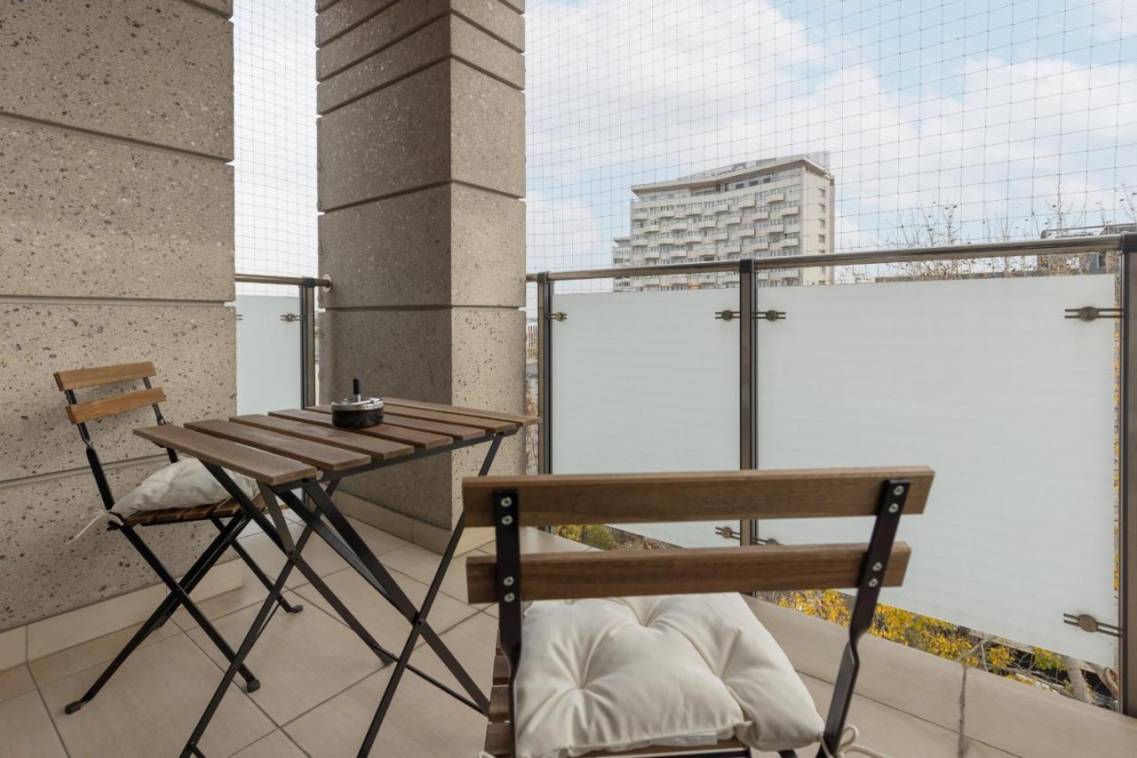 Warsaw Srodmiescie Riverside Three-Bedroom Apartment By Renters Esterno foto